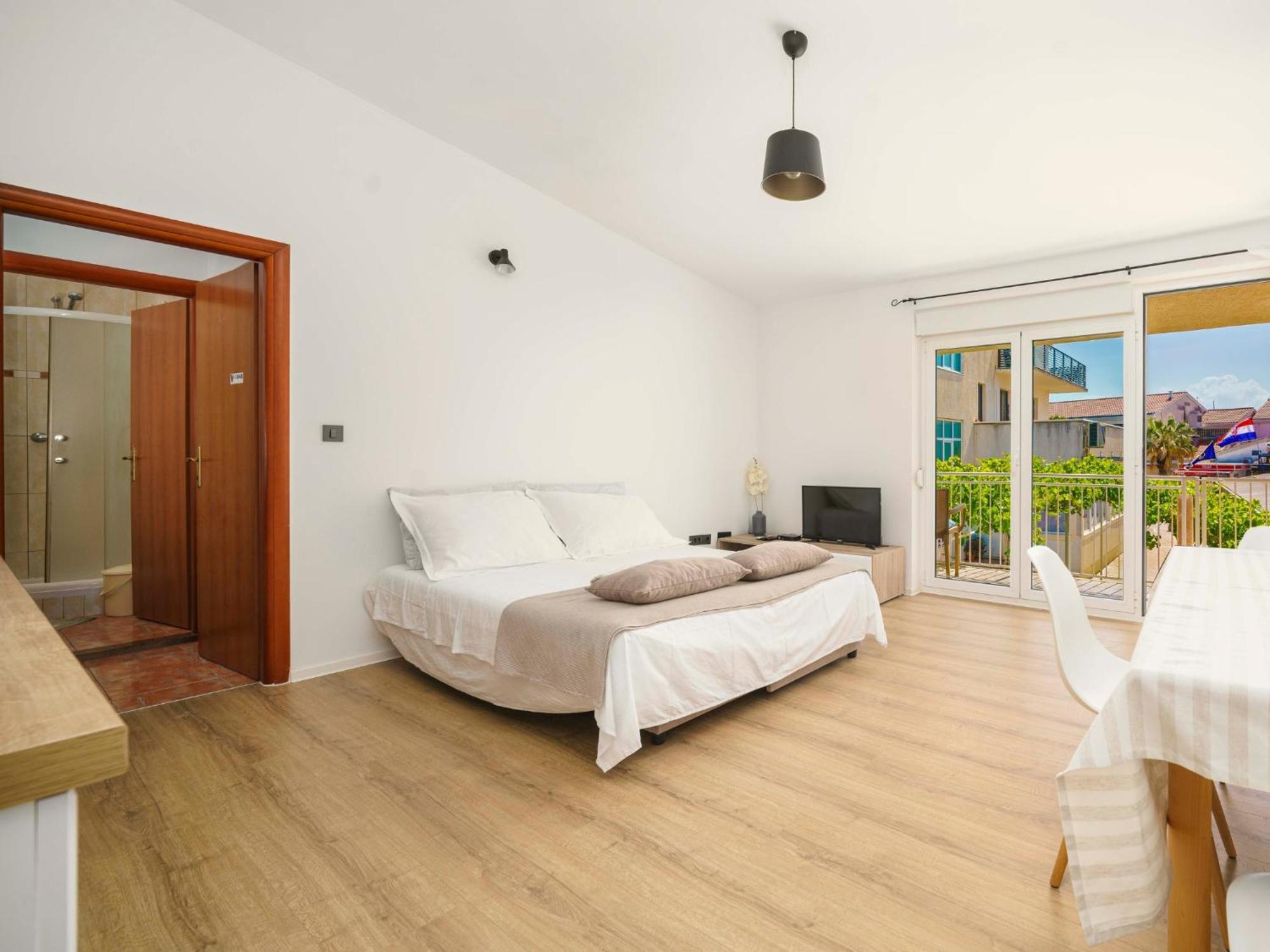 Apartments Vitis - City Centre - Free Parking Vodice Exterior photo